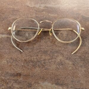 Vintage Gold Round Glasses